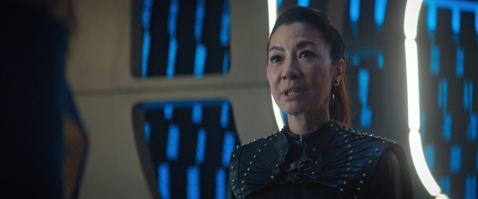 extant_StarTrekDiscovery_2x10-TheRedAngel_01507.jpg