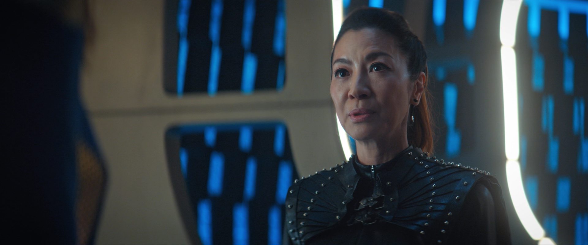 extant_StarTrekDiscovery_2x10-TheRedAngel_01508.jpg