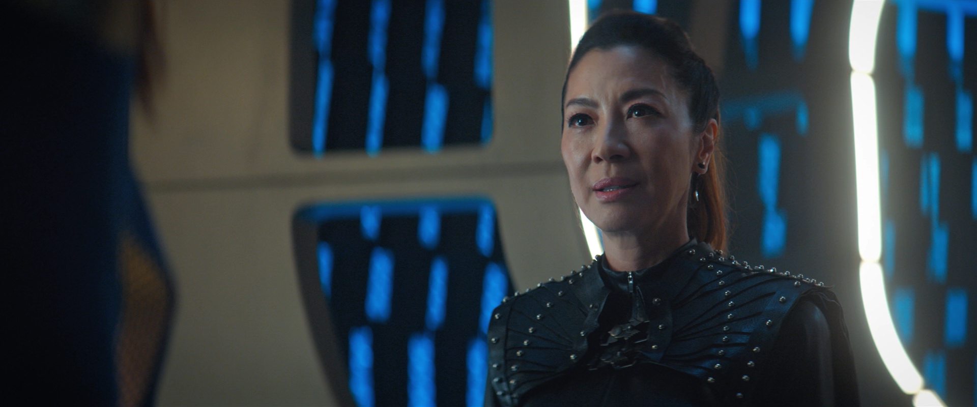extant_StarTrekDiscovery_2x10-TheRedAngel_01511.jpg
