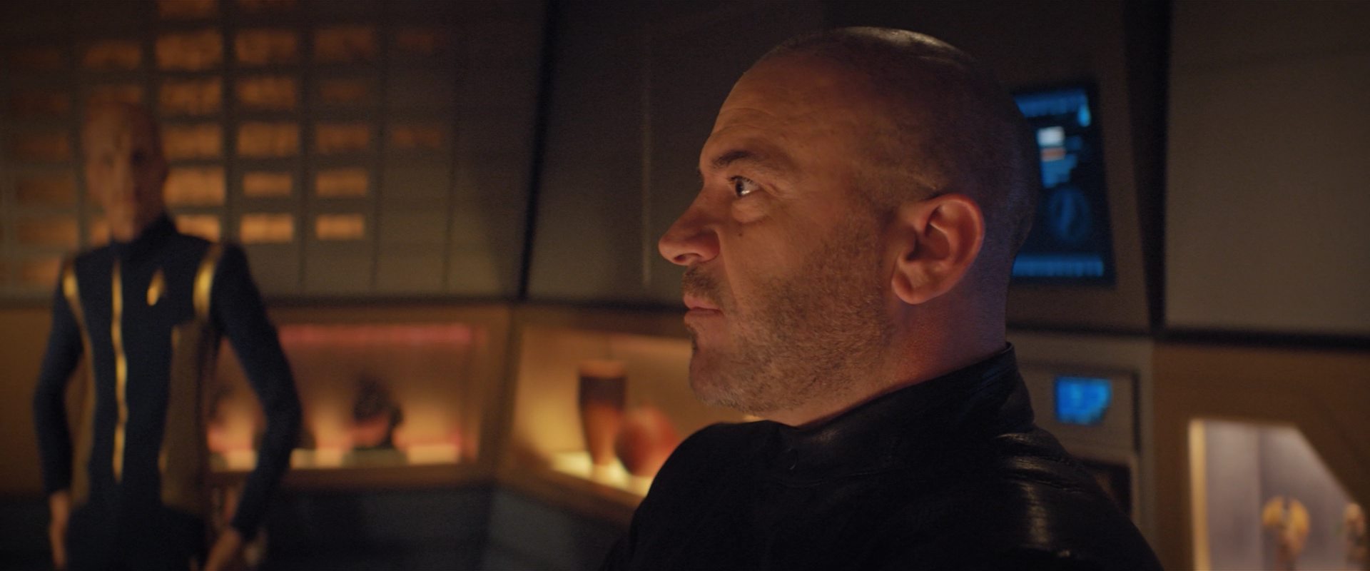 extant_StarTrekDiscovery_2x10-TheRedAngel_01635.jpg