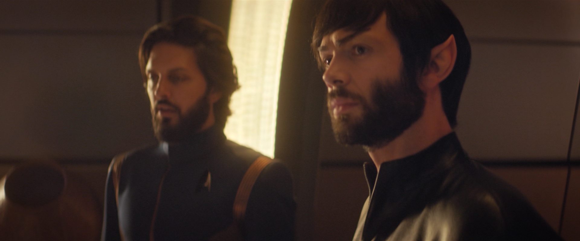 extant_StarTrekDiscovery_2x10-TheRedAngel_01654.jpg