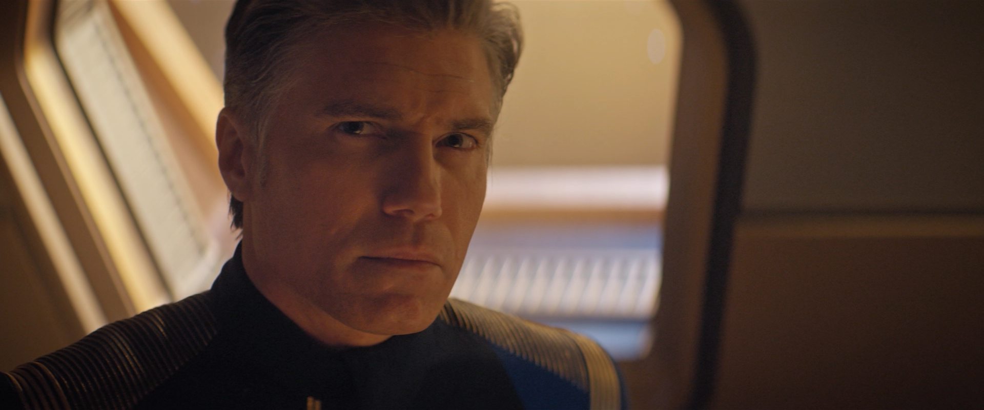 extant_StarTrekDiscovery_2x10-TheRedAngel_01666.jpg