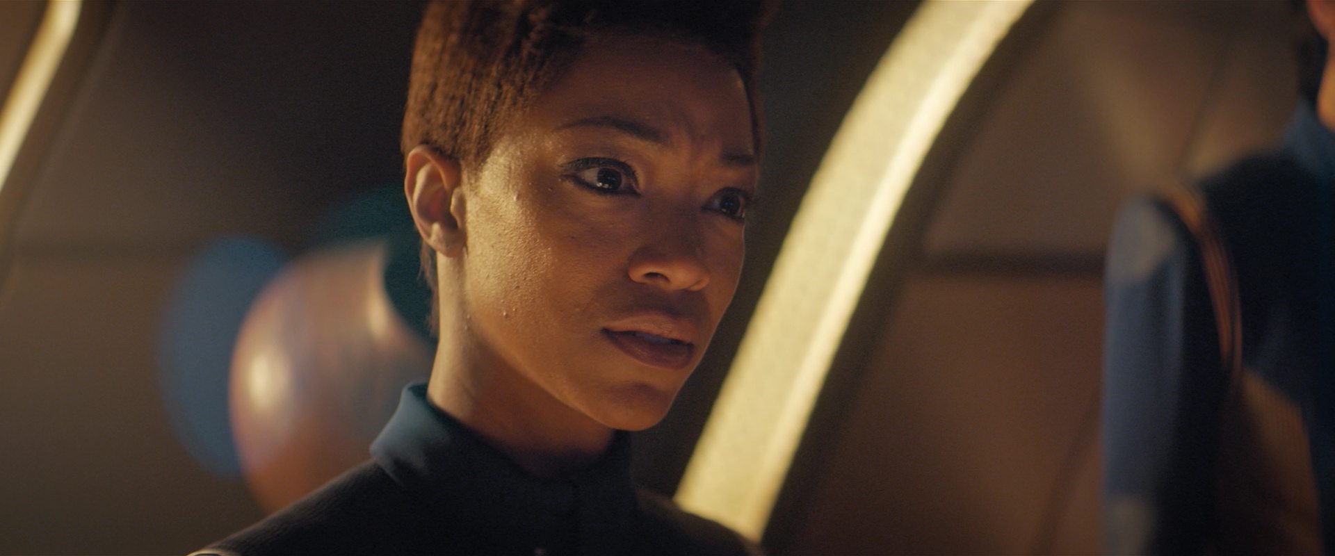 extant_StarTrekDiscovery_2x10-TheRedAngel_01685.jpg