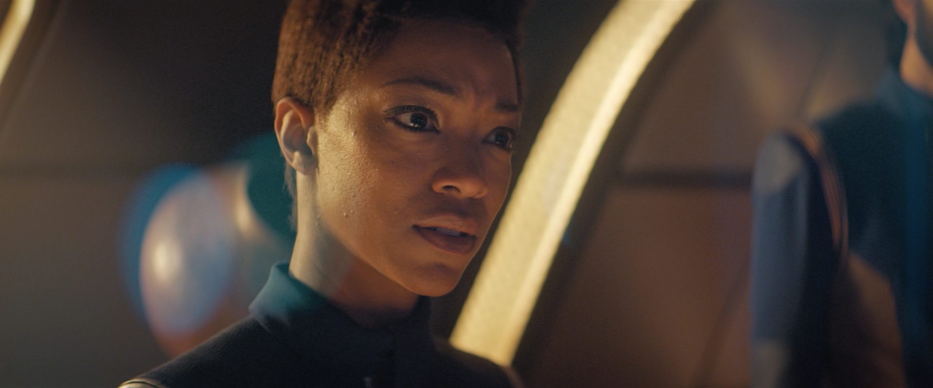 extant_StarTrekDiscovery_2x10-TheRedAngel_01686.jpg