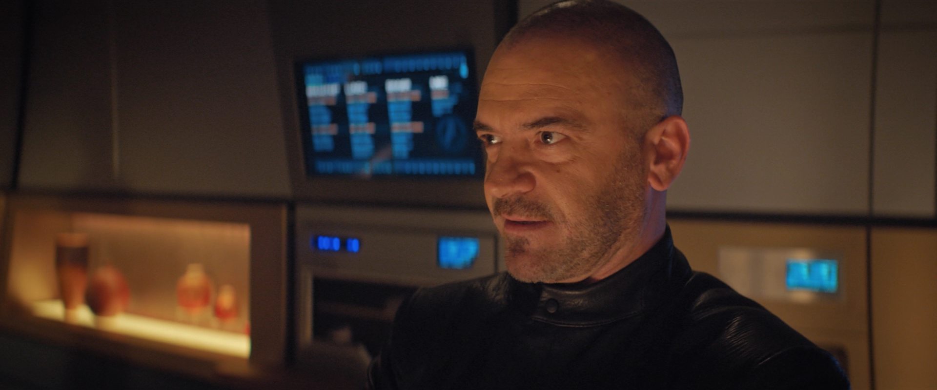 extant_StarTrekDiscovery_2x10-TheRedAngel_01707.jpg