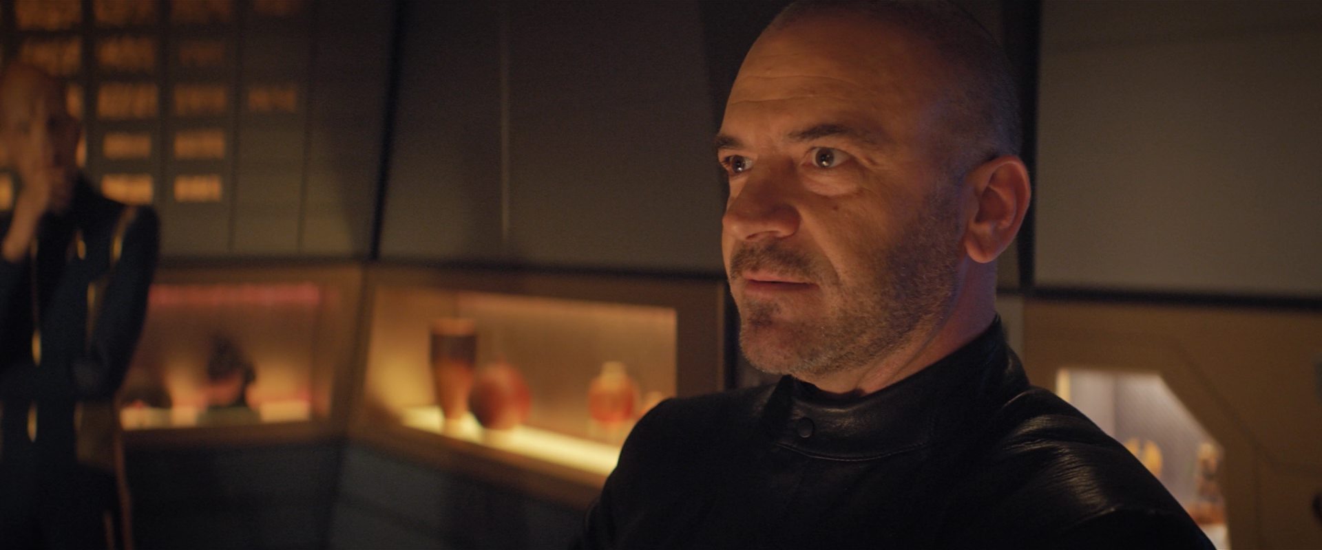extant_StarTrekDiscovery_2x10-TheRedAngel_01712.jpg