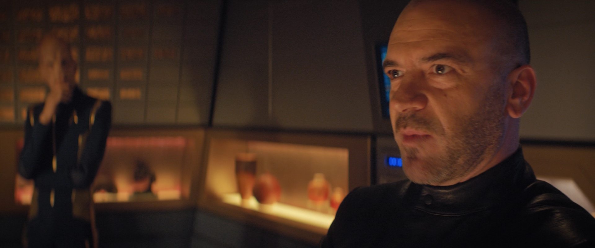extant_StarTrekDiscovery_2x10-TheRedAngel_01715.jpg