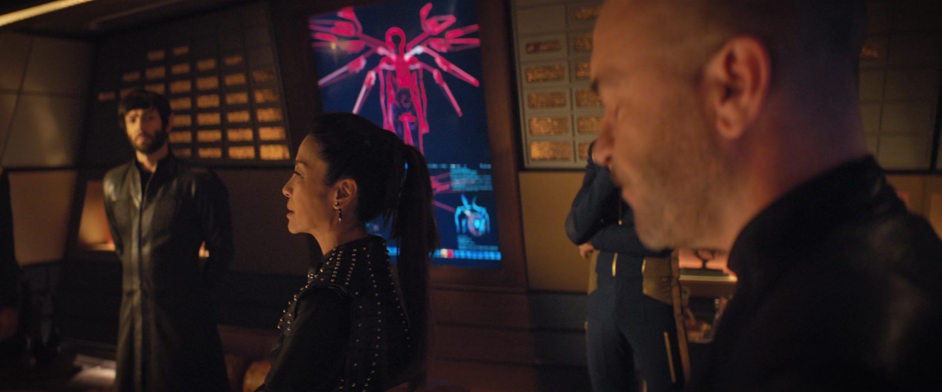 extant_StarTrekDiscovery_2x10-TheRedAngel_01747.jpg