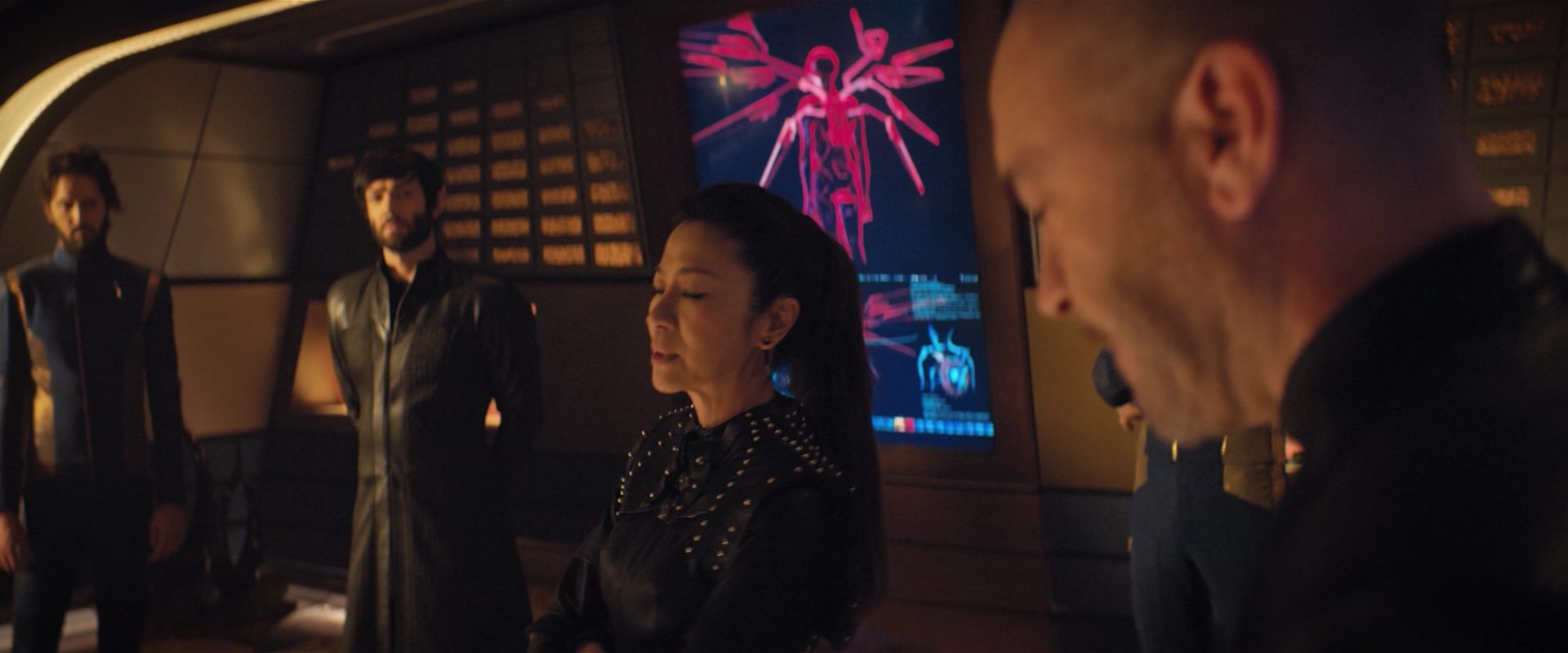 extant_StarTrekDiscovery_2x10-TheRedAngel_01749.jpg