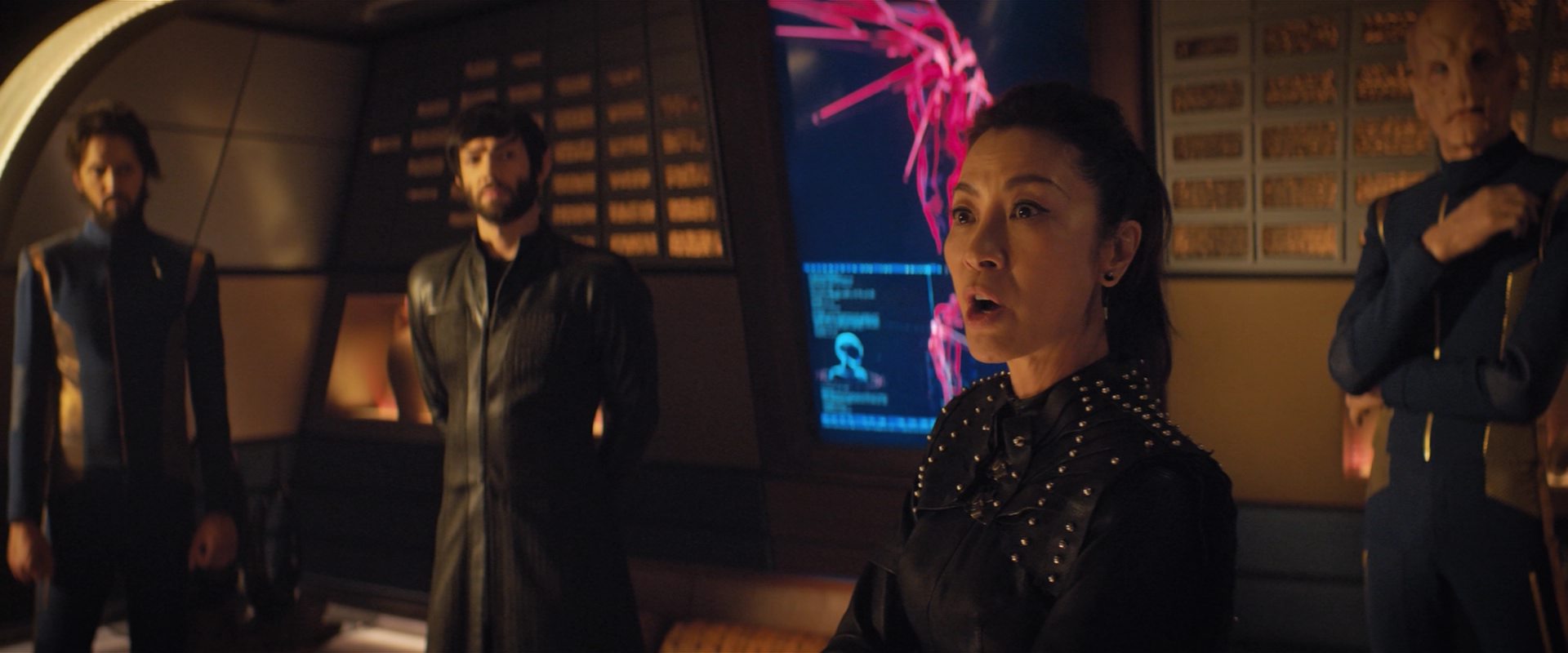 extant_StarTrekDiscovery_2x10-TheRedAngel_01755.jpg