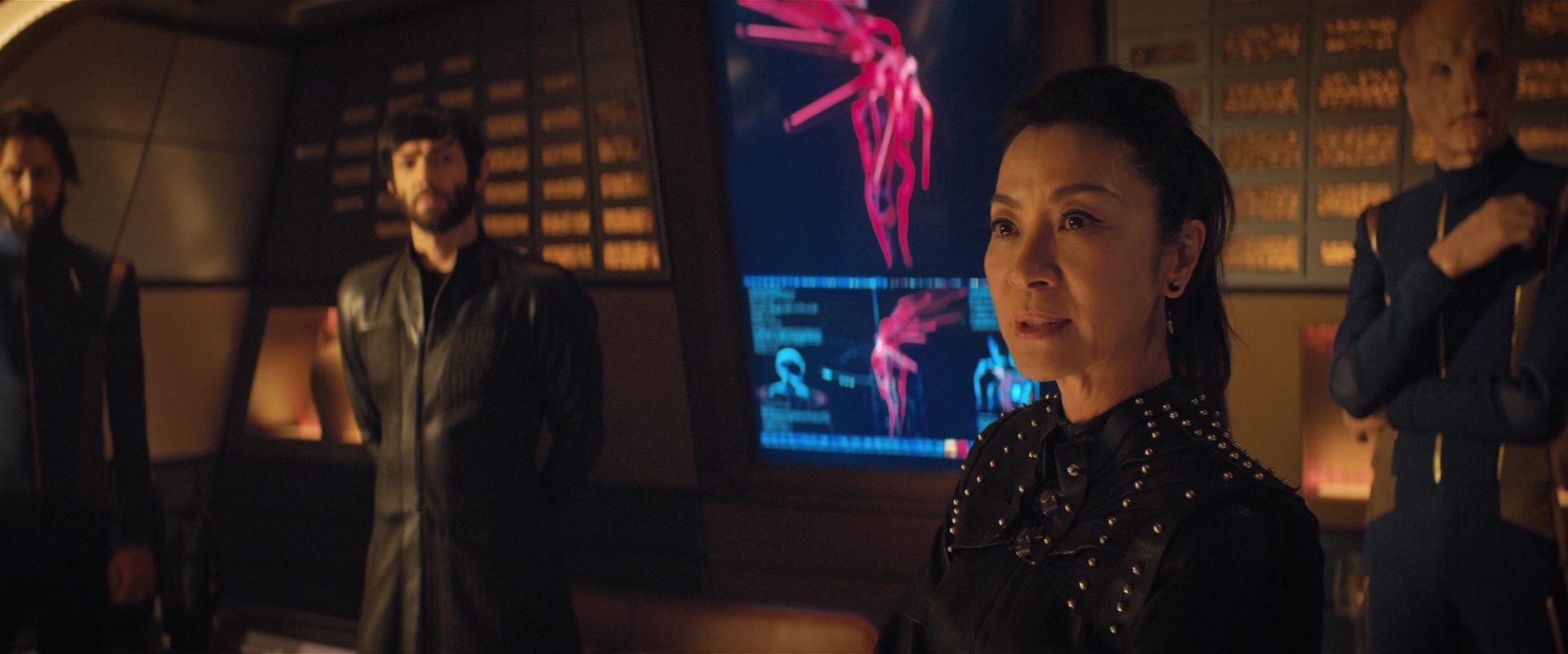 extant_StarTrekDiscovery_2x10-TheRedAngel_01757.jpg