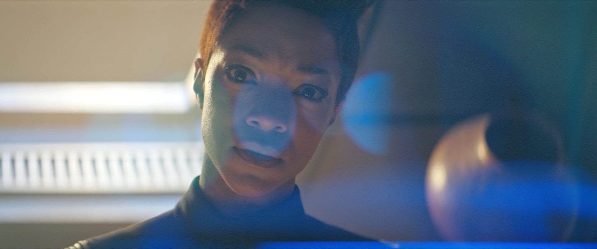 extant_StarTrekDiscovery_2x10-TheRedAngel_01824.jpg