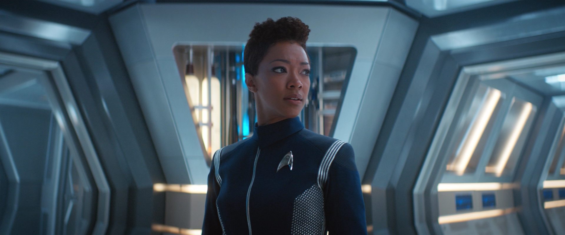 extant_StarTrekDiscovery_2x10-TheRedAngel_01931.jpg