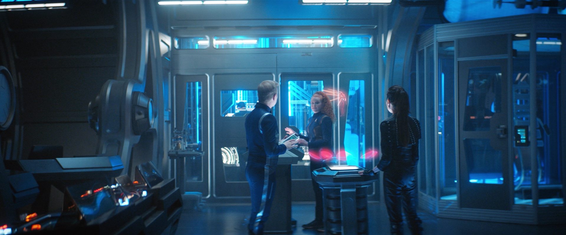 extant_StarTrekDiscovery_2x10-TheRedAngel_01991.jpg