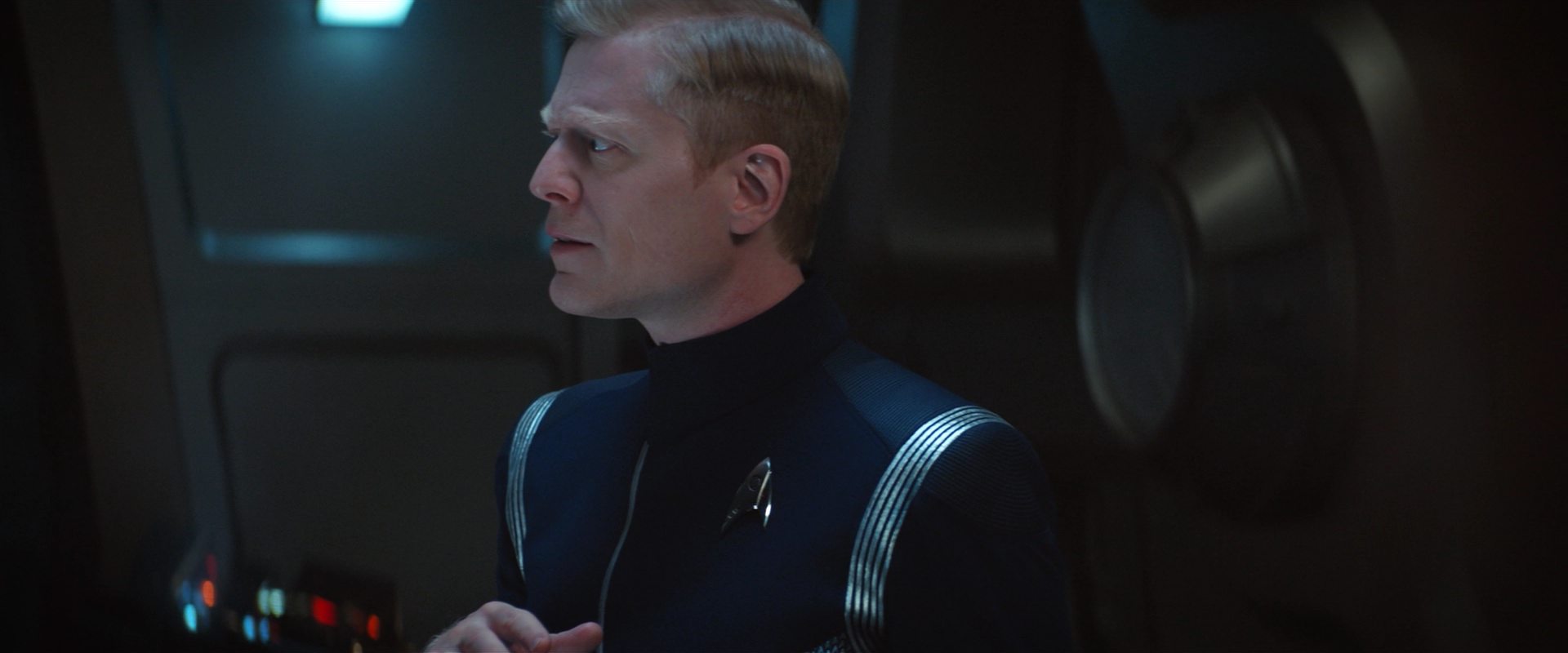 extant_StarTrekDiscovery_2x10-TheRedAngel_02038.jpg