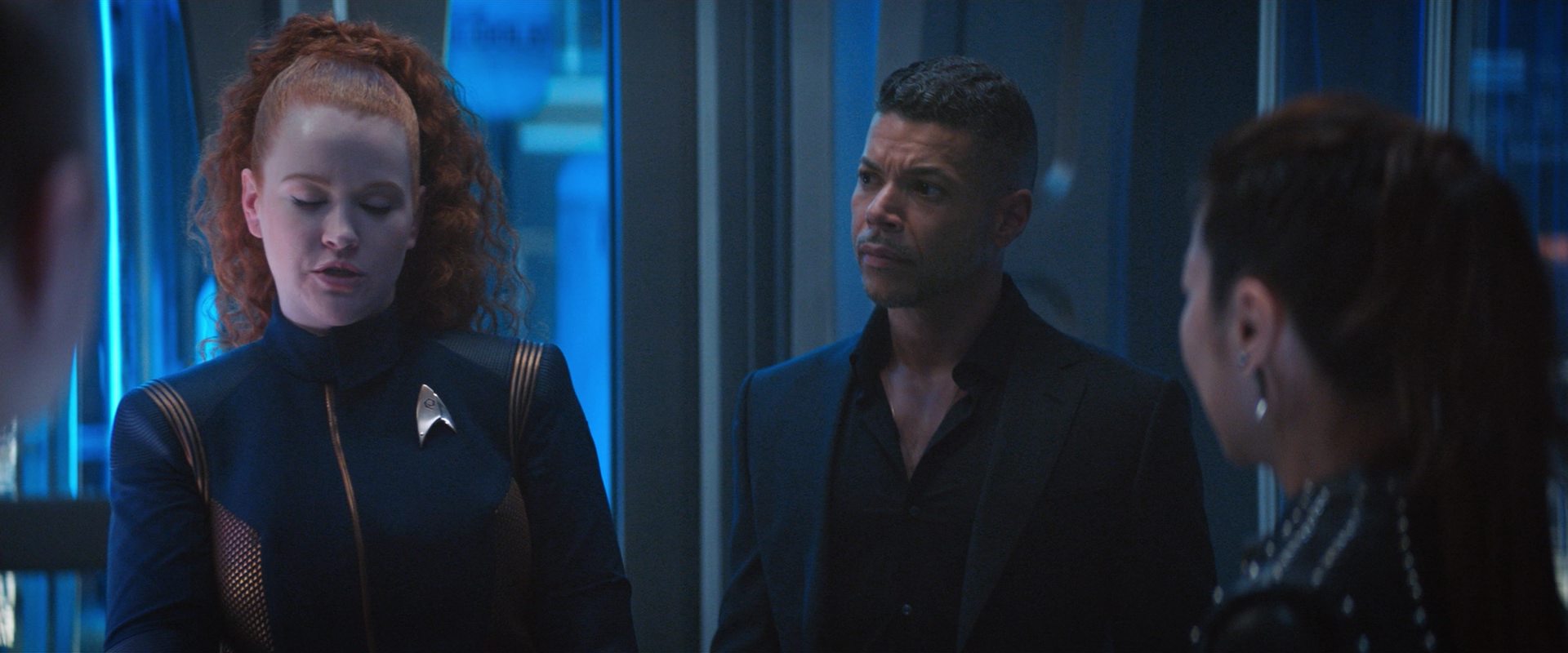 extant_StarTrekDiscovery_2x10-TheRedAngel_02126.jpg