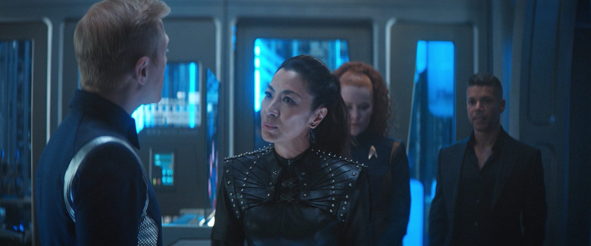 extant_StarTrekDiscovery_2x10-TheRedAngel_02136.jpg
