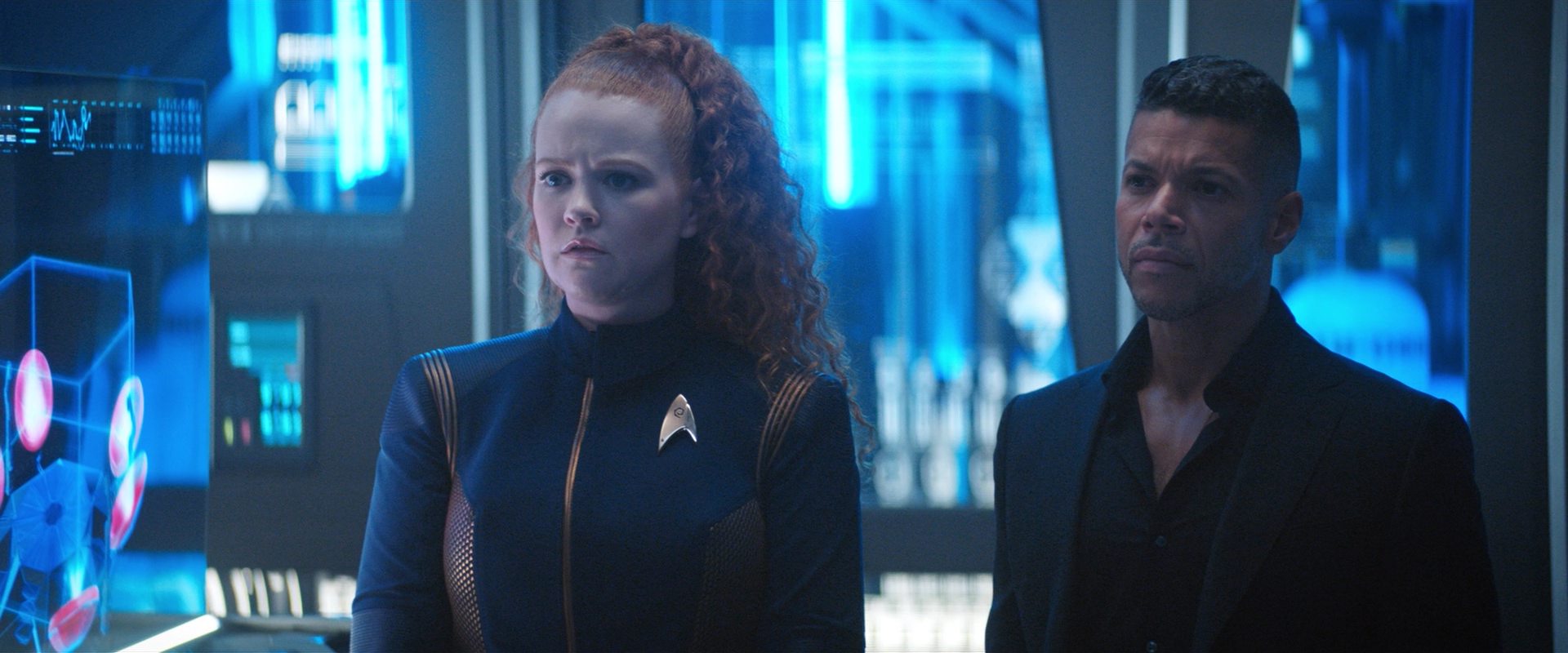 extant_StarTrekDiscovery_2x10-TheRedAngel_02187.jpg