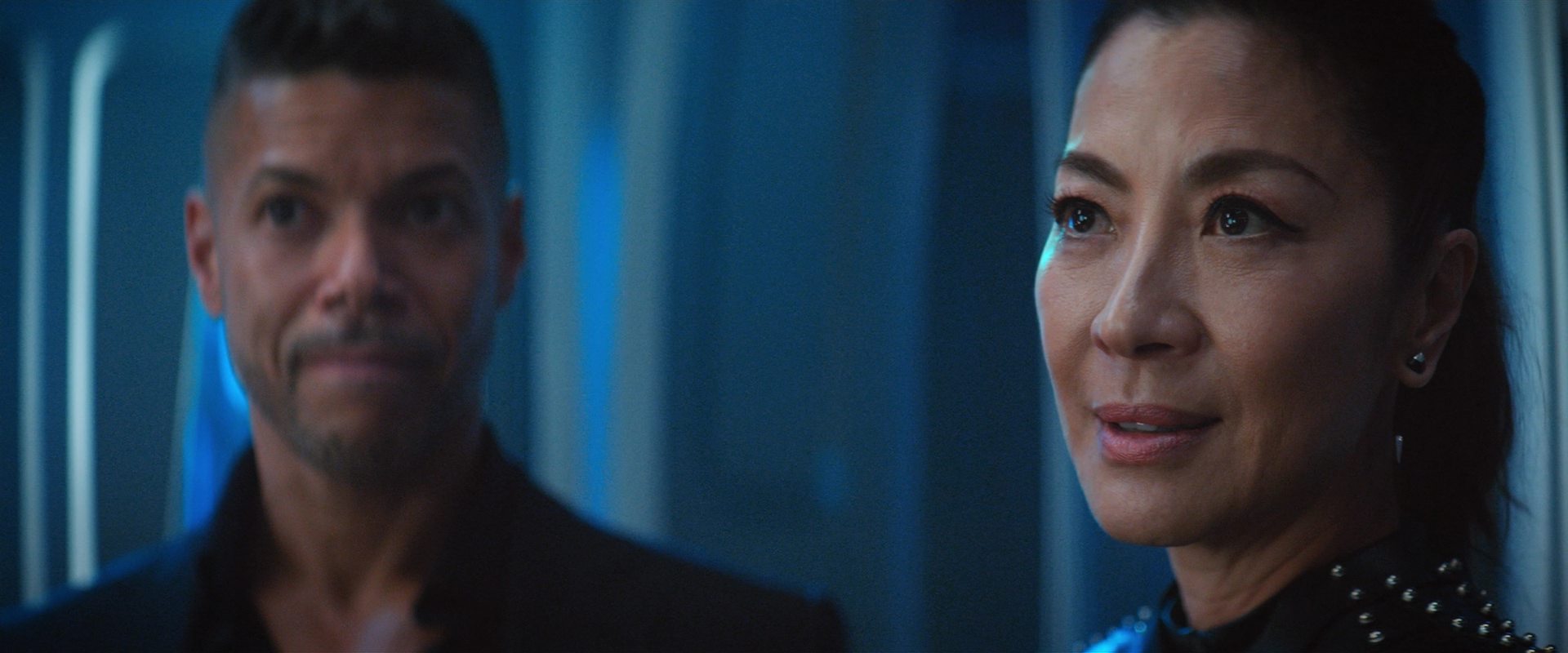 extant_StarTrekDiscovery_2x10-TheRedAngel_02253.jpg