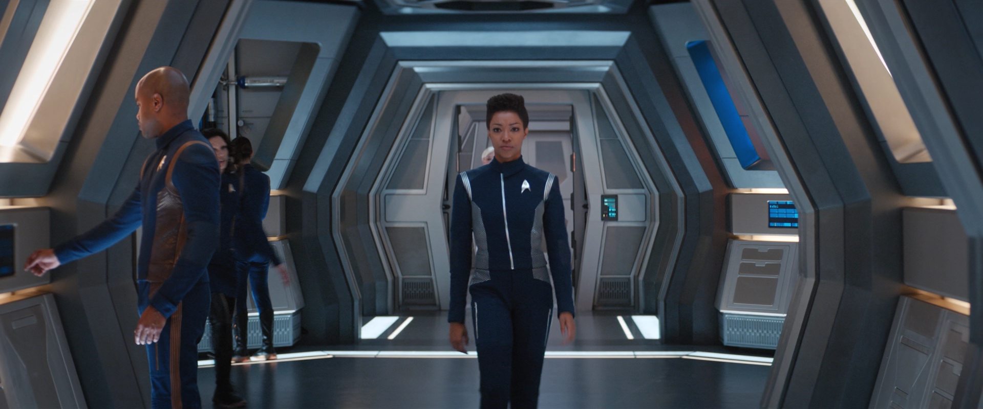 extant_StarTrekDiscovery_2x10-TheRedAngel_02282.jpg