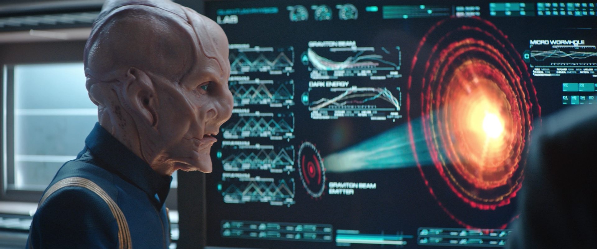 extant_StarTrekDiscovery_2x10-TheRedAngel_02382.jpg