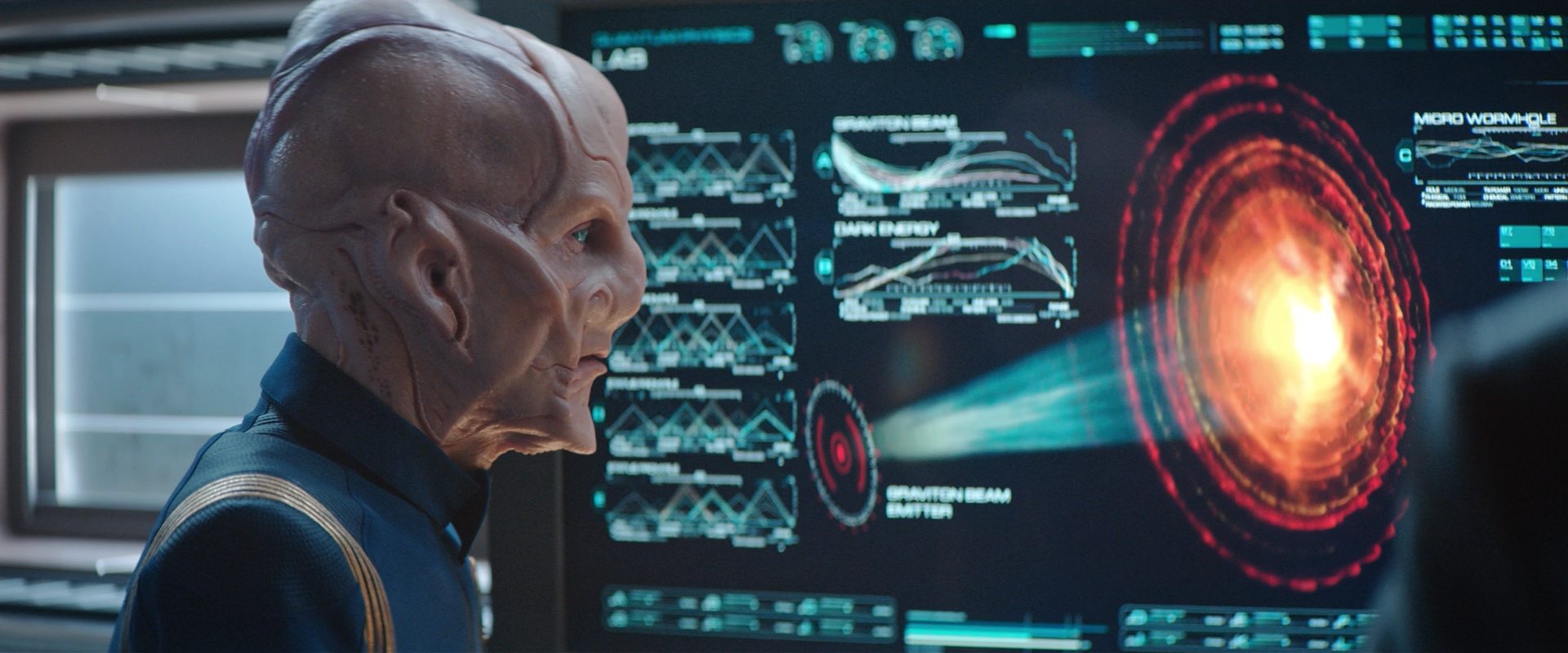 extant_StarTrekDiscovery_2x10-TheRedAngel_02383.jpg