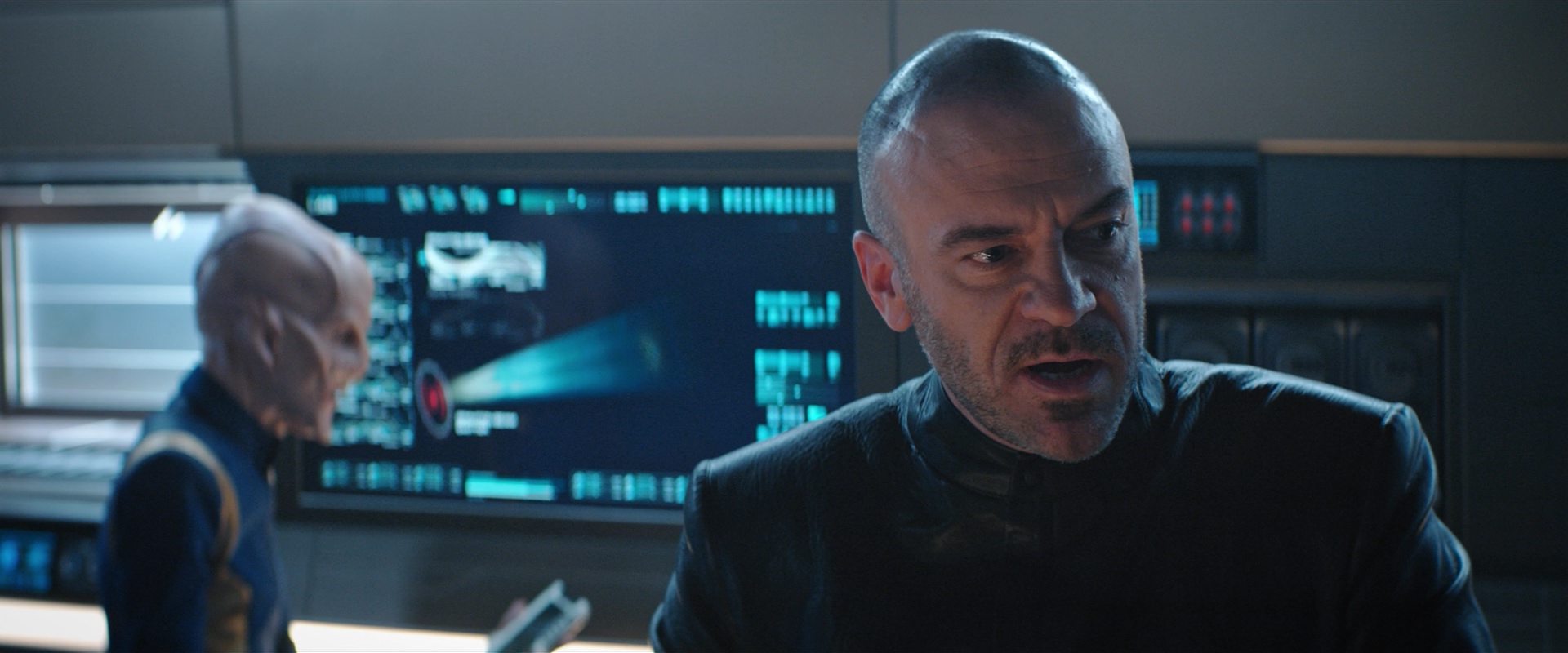 extant_StarTrekDiscovery_2x10-TheRedAngel_02390.jpg
