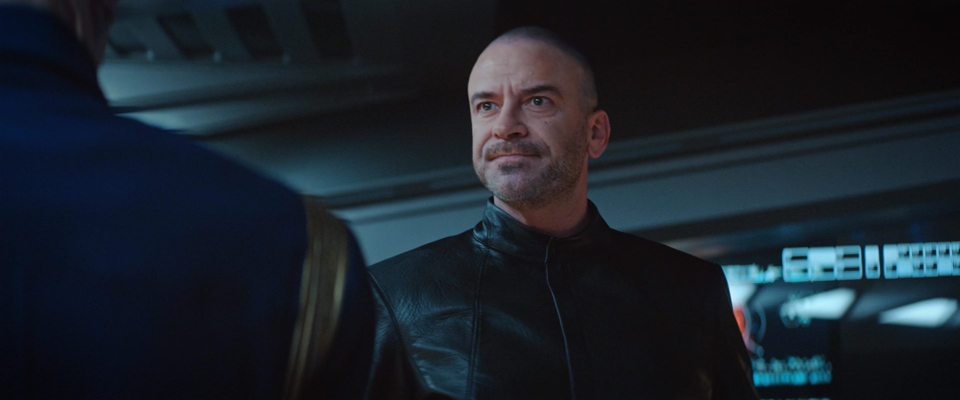 extant_StarTrekDiscovery_2x10-TheRedAngel_02409.jpg