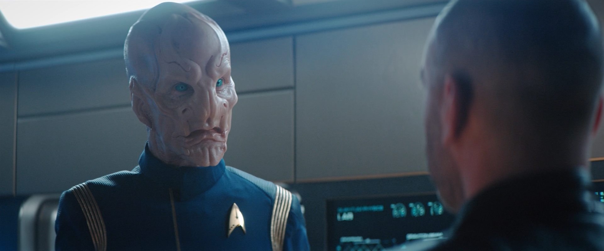 extant_StarTrekDiscovery_2x10-TheRedAngel_02490.jpg