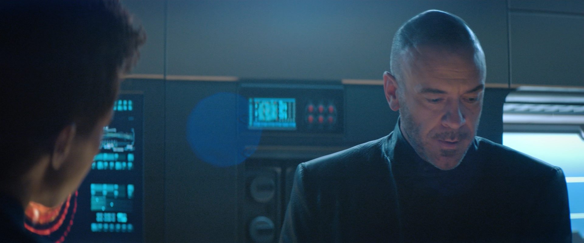 extant_StarTrekDiscovery_2x10-TheRedAngel_02566.jpg