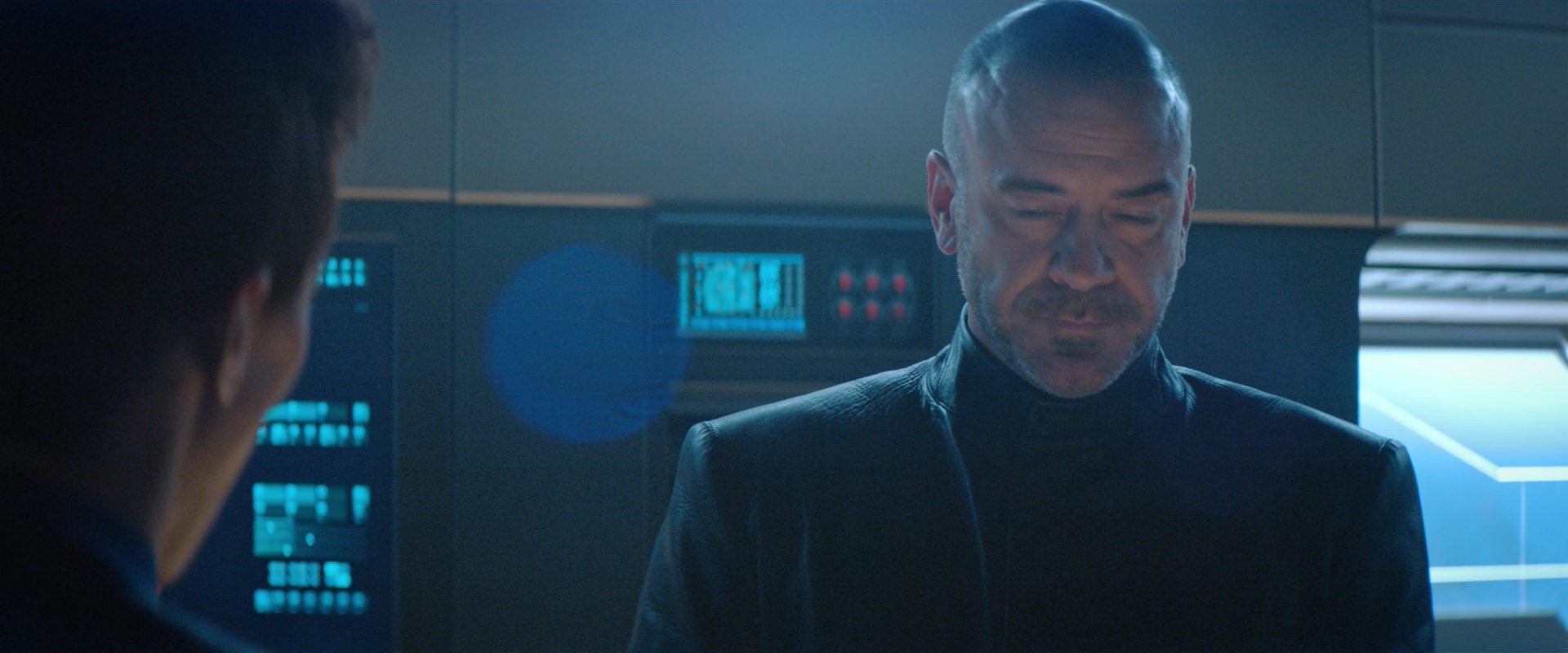 extant_StarTrekDiscovery_2x10-TheRedAngel_02569.jpg