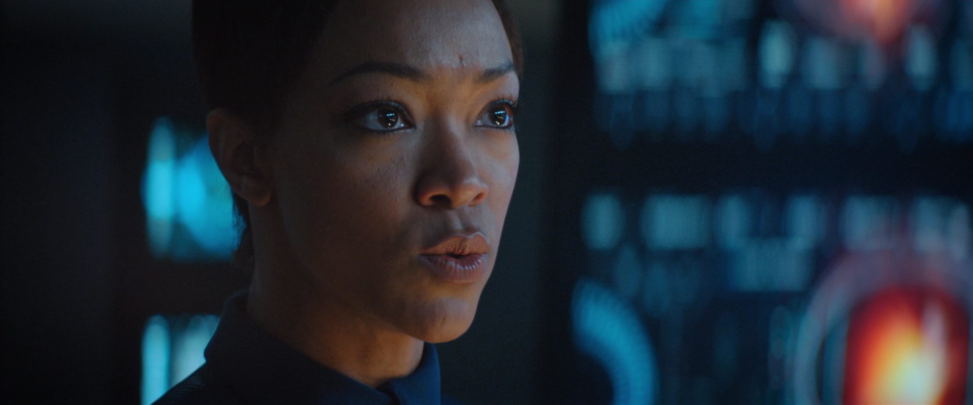 extant_StarTrekDiscovery_2x10-TheRedAngel_02573.jpg