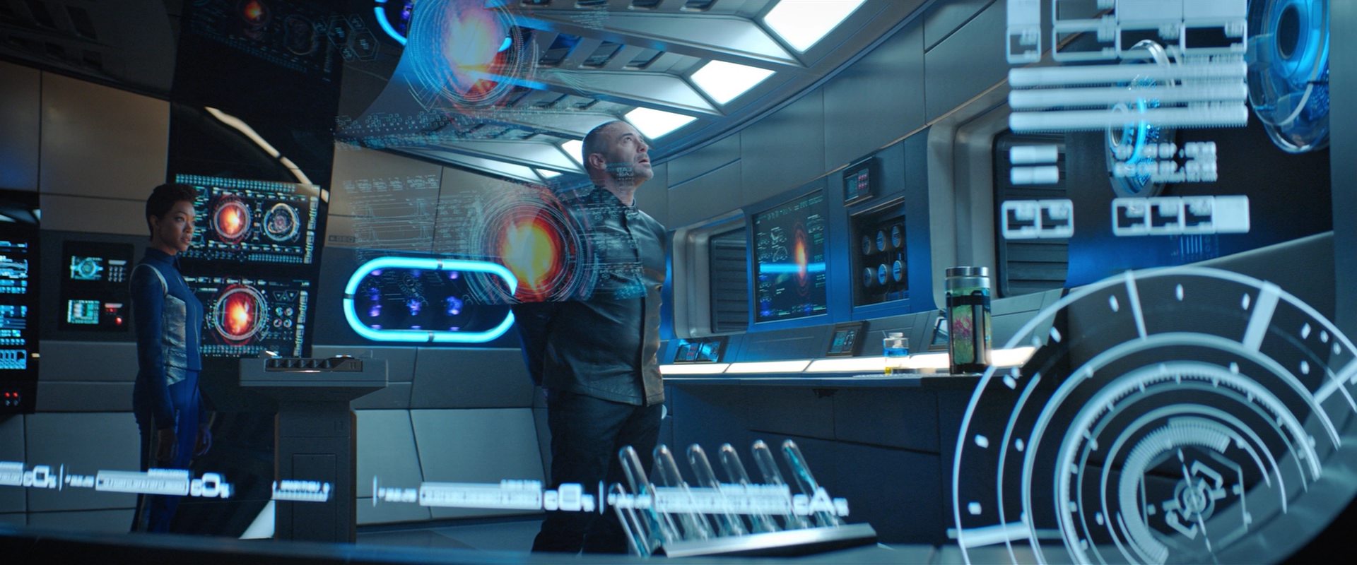 extant_StarTrekDiscovery_2x10-TheRedAngel_02589.jpg