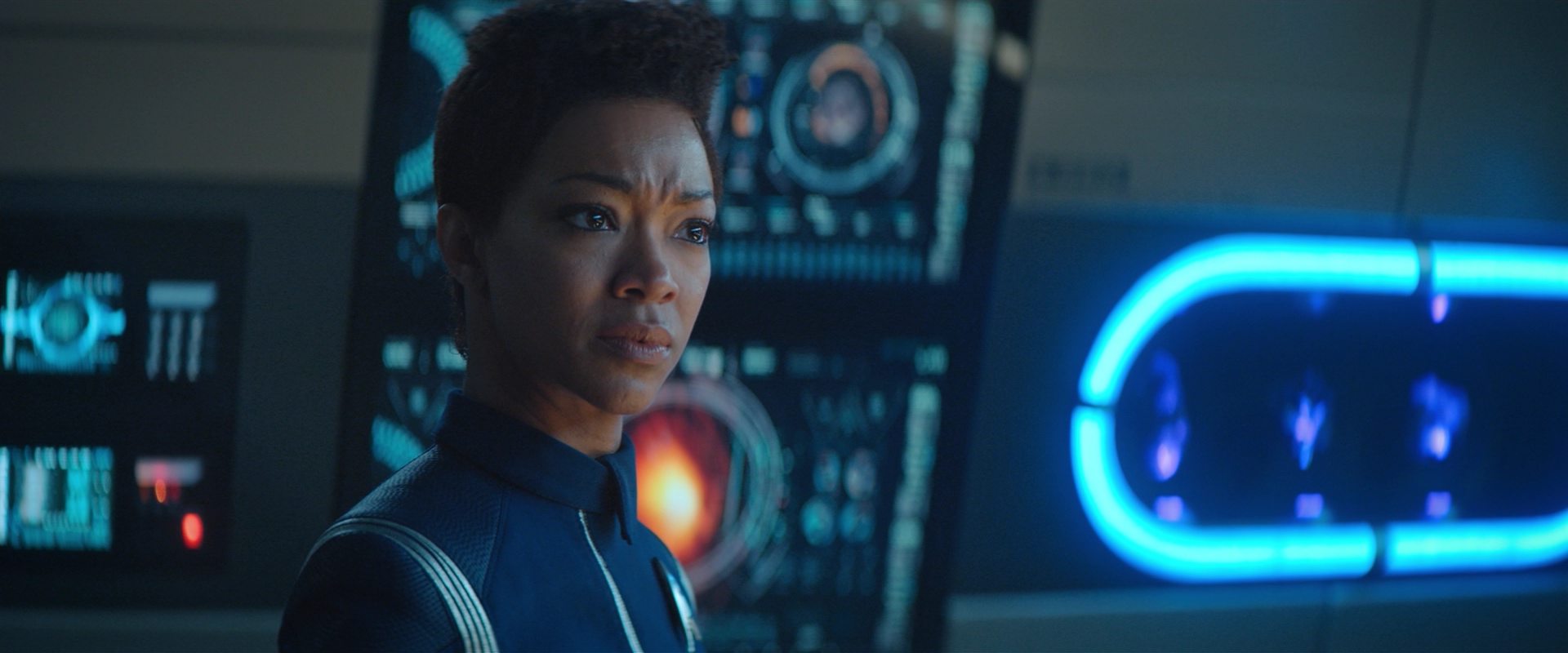 extant_StarTrekDiscovery_2x10-TheRedAngel_02602.jpg