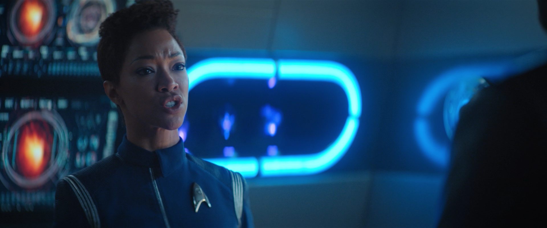 extant_StarTrekDiscovery_2x10-TheRedAngel_02726.jpg