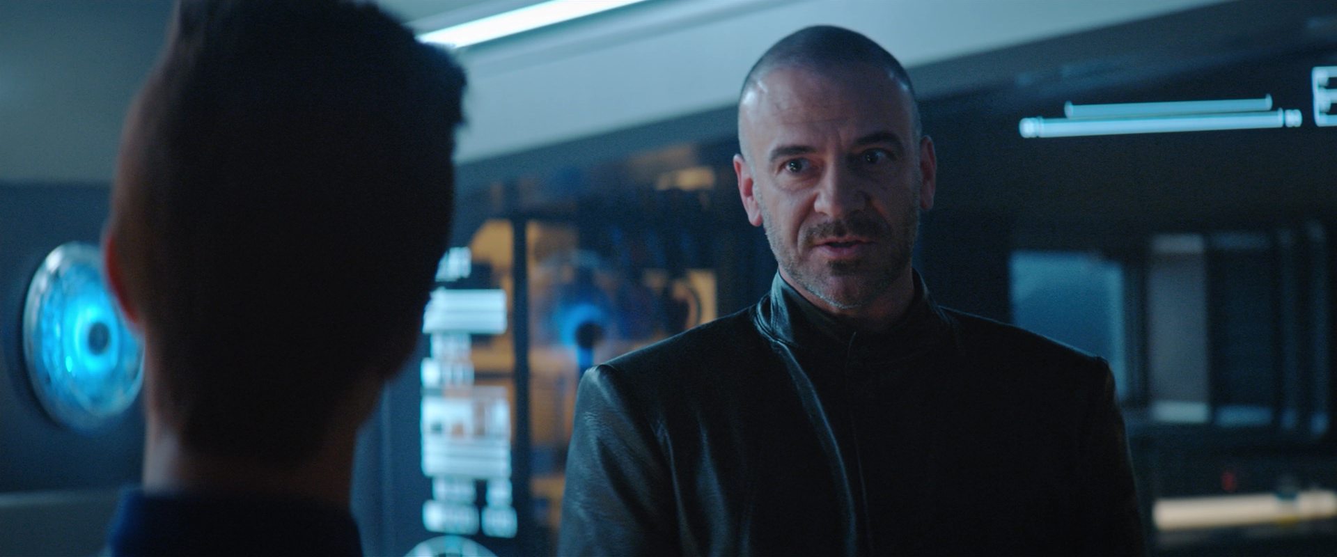 extant_StarTrekDiscovery_2x10-TheRedAngel_02737.jpg