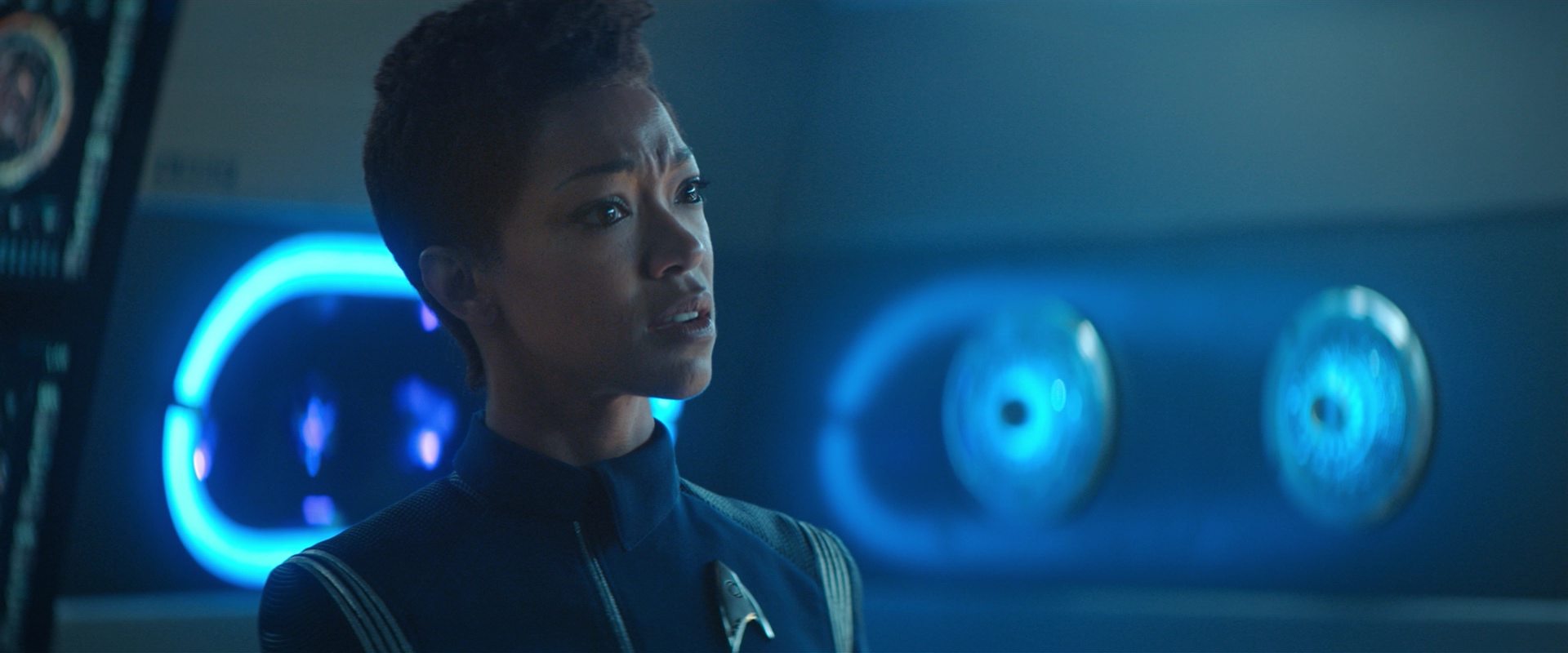 extant_StarTrekDiscovery_2x10-TheRedAngel_02739.jpg