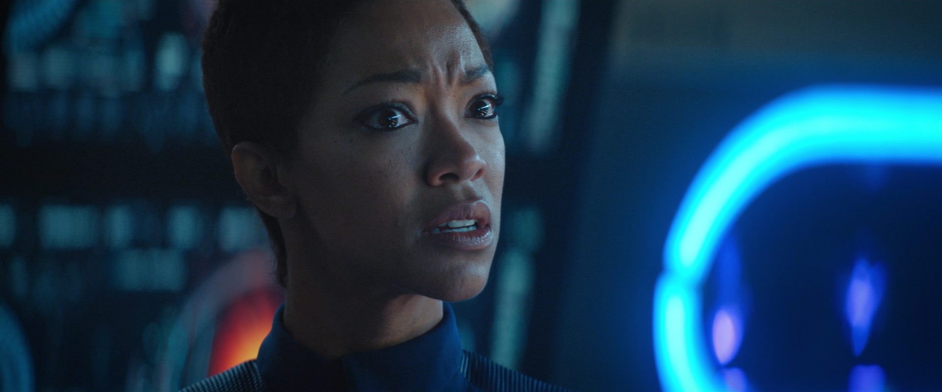 extant_StarTrekDiscovery_2x10-TheRedAngel_02775.jpg