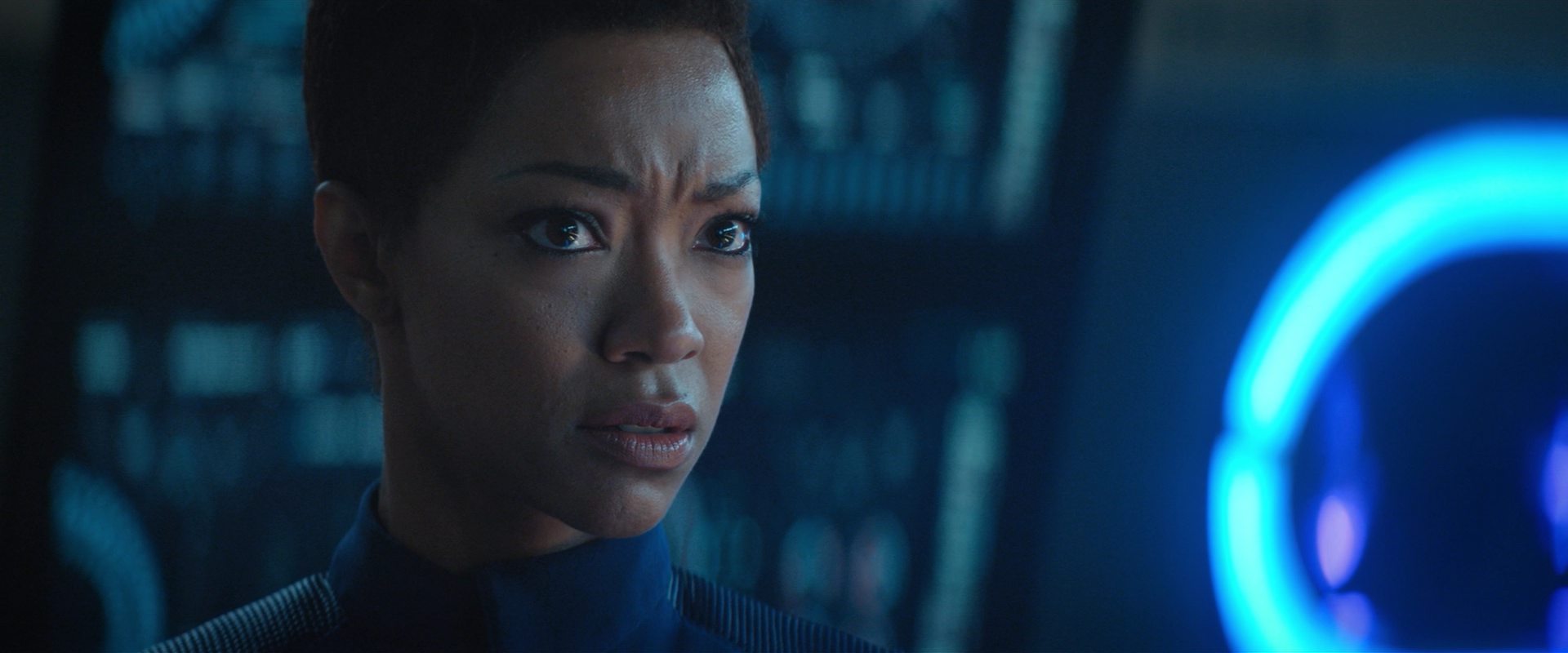 extant_StarTrekDiscovery_2x10-TheRedAngel_02791.jpg