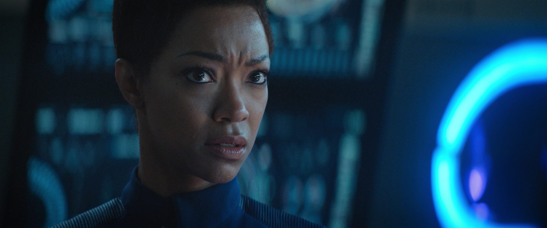 extant_StarTrekDiscovery_2x10-TheRedAngel_02793.jpg