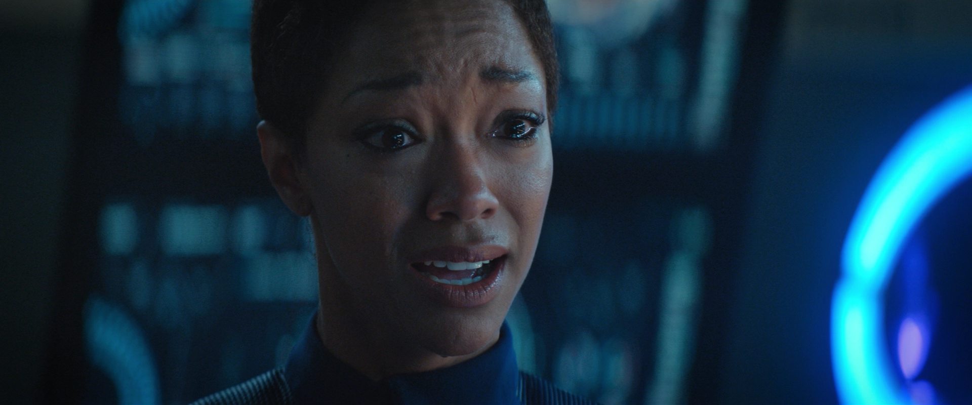 extant_StarTrekDiscovery_2x10-TheRedAngel_02849.jpg