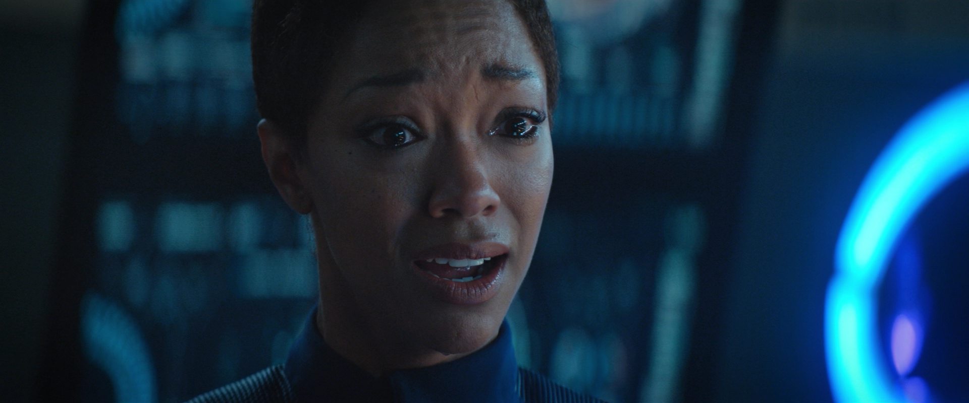 extant_StarTrekDiscovery_2x10-TheRedAngel_02850.jpg