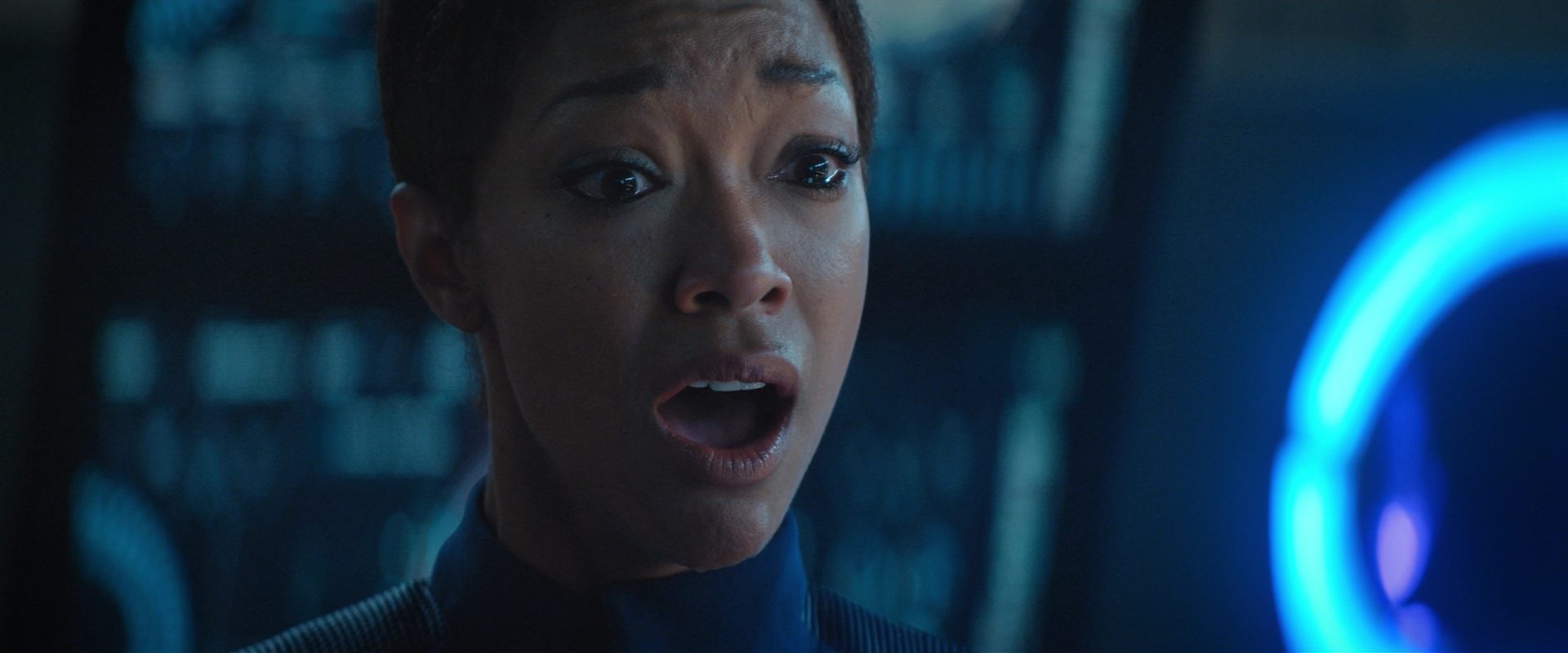 extant_StarTrekDiscovery_2x10-TheRedAngel_02854.jpg