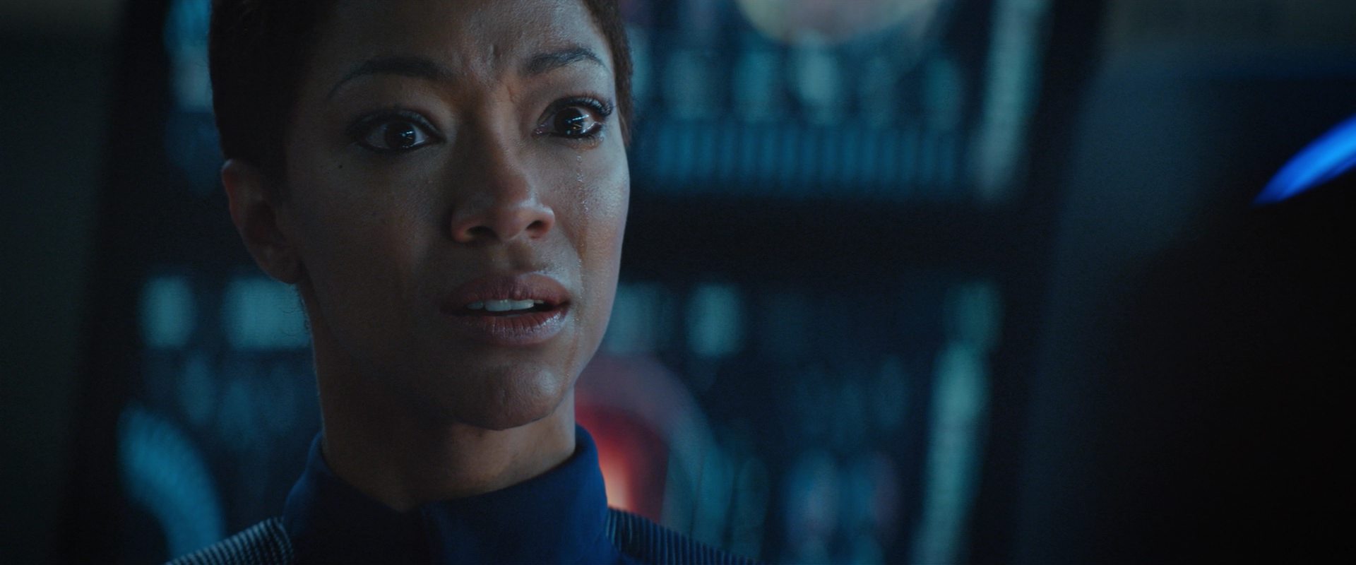 extant_StarTrekDiscovery_2x10-TheRedAngel_02872.jpg