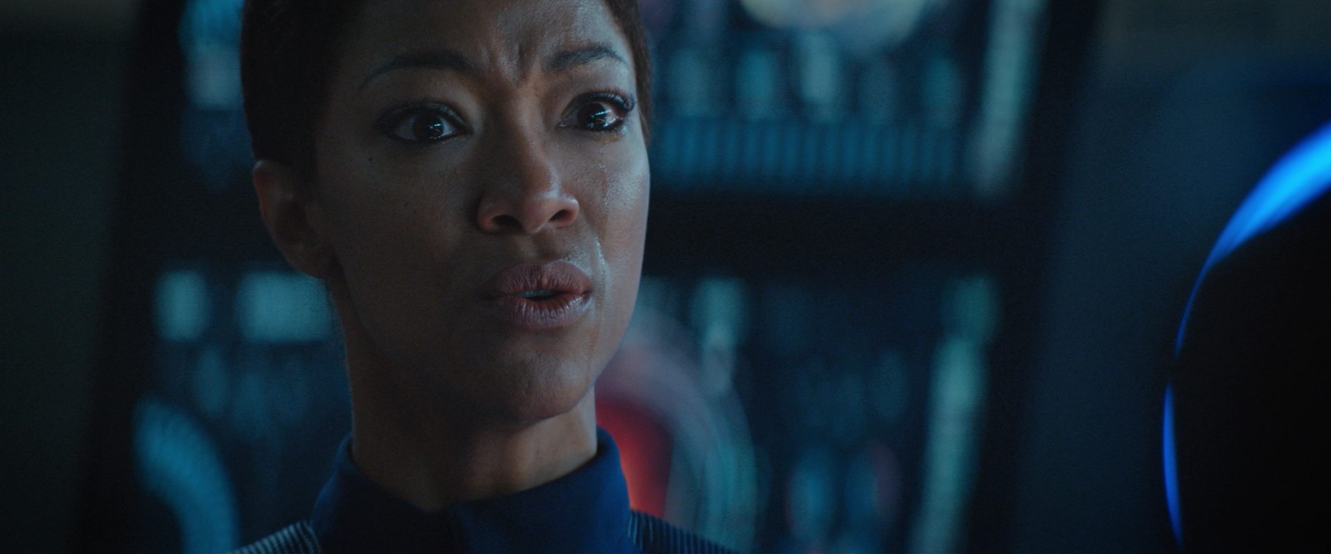 extant_StarTrekDiscovery_2x10-TheRedAngel_02875.jpg