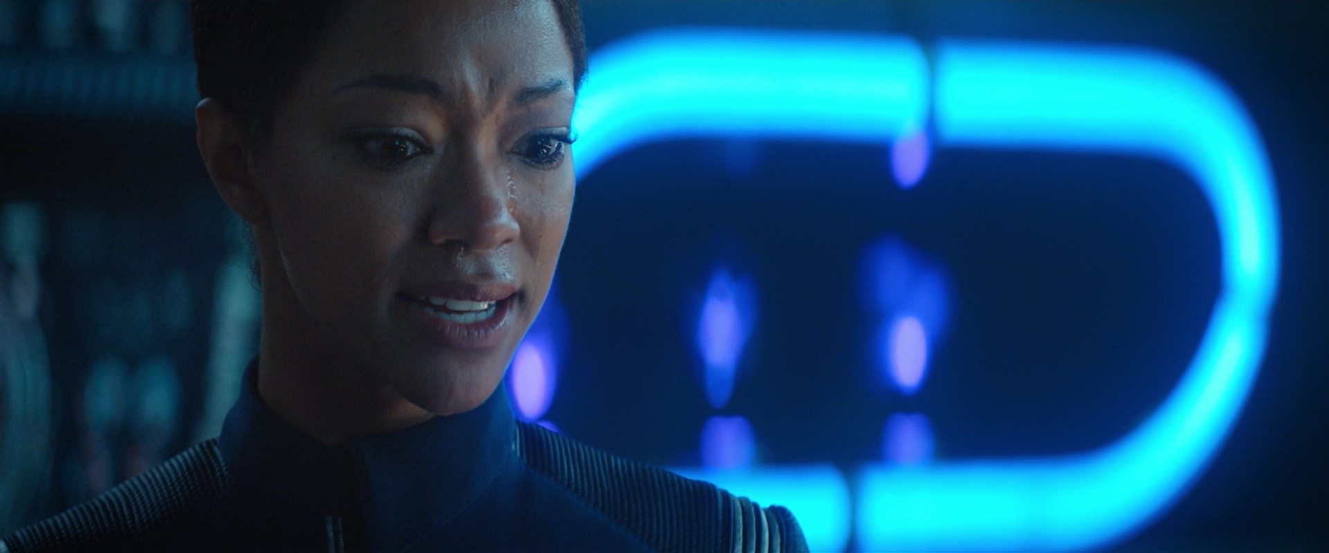 extant_StarTrekDiscovery_2x10-TheRedAngel_02933.jpg