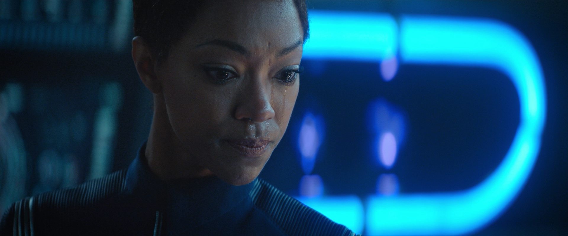 extant_StarTrekDiscovery_2x10-TheRedAngel_02954.jpg