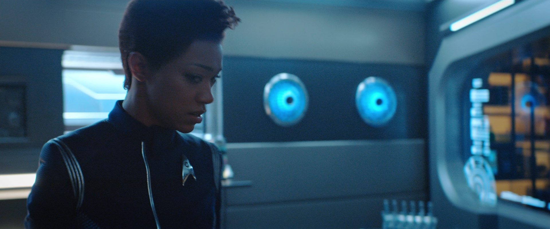 extant_StarTrekDiscovery_2x10-TheRedAngel_02958.jpg