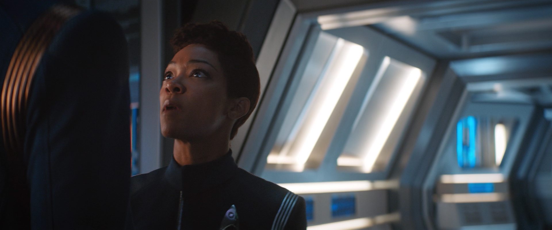 extant_StarTrekDiscovery_2x10-TheRedAngel_02991.jpg