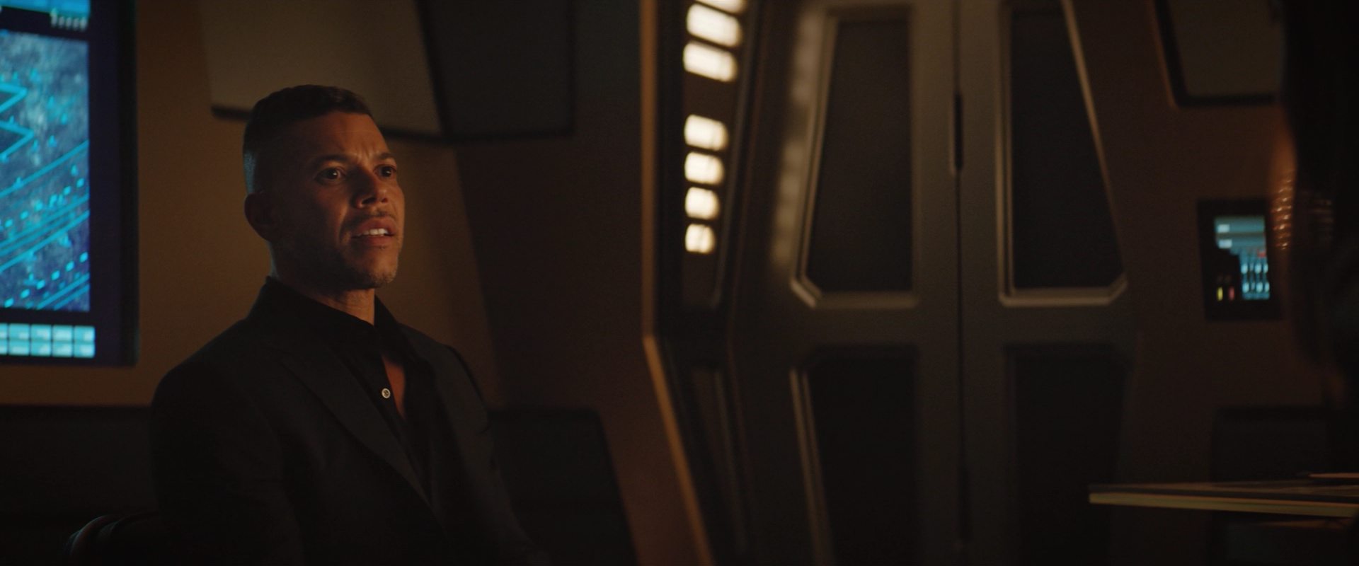 extant_StarTrekDiscovery_2x10-TheRedAngel_03121.jpg